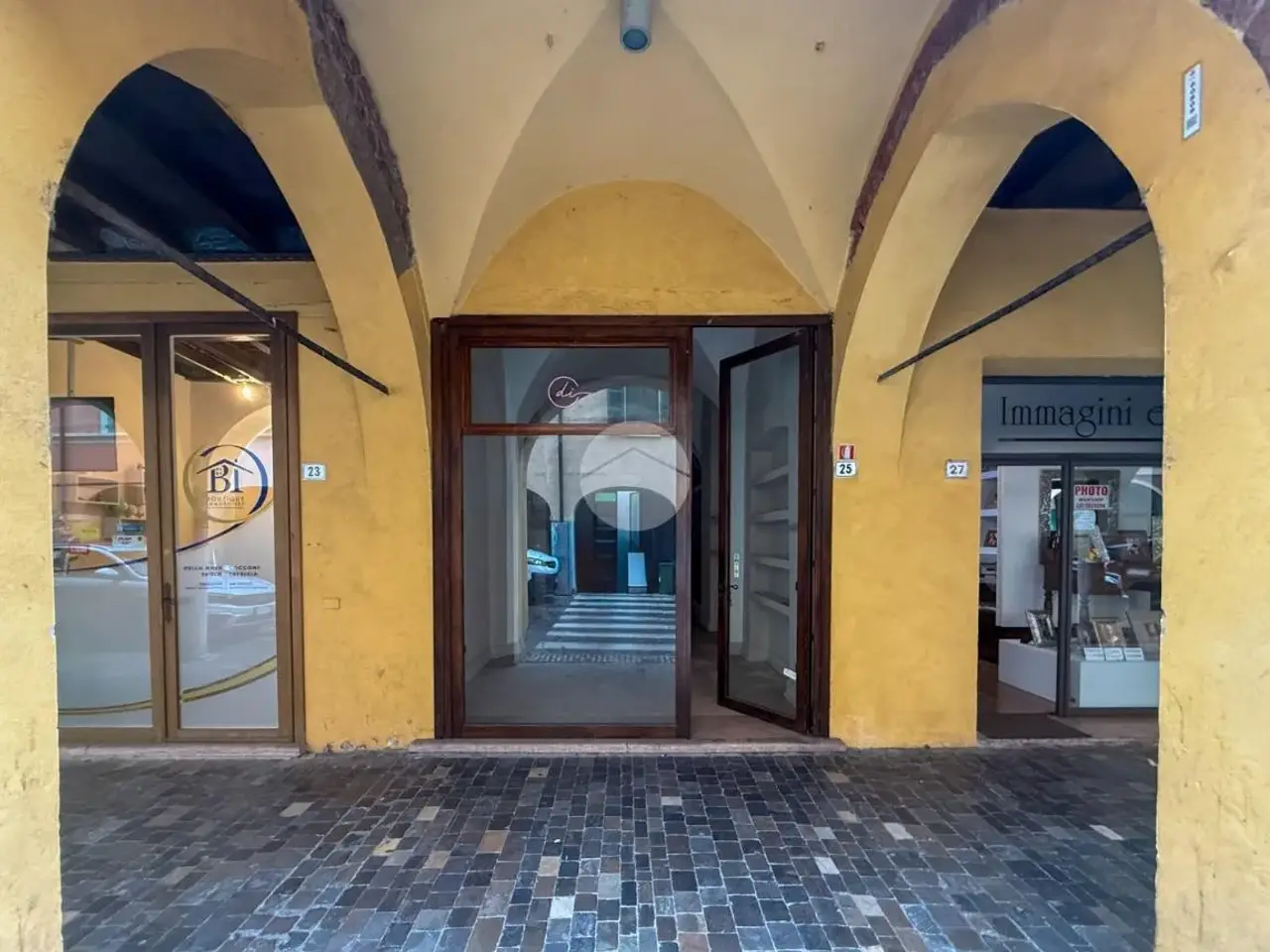 Negozio in Via Felice Cavallotti 25, Viadana, {3} - Foto 1