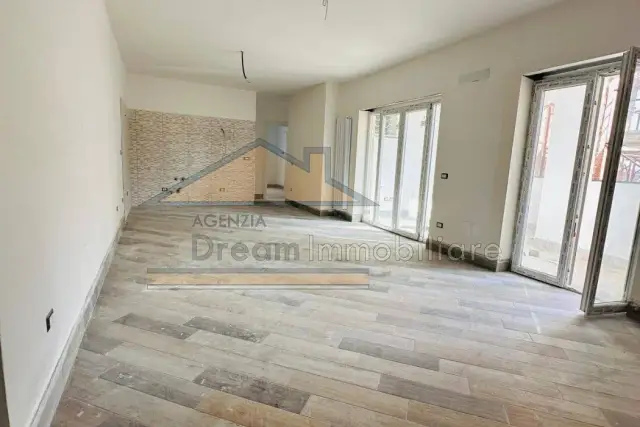 4-room flat in Via Madonna delle Grazie 113, Giugliano in Campania - Photo 1