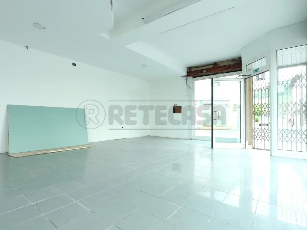 Palazzina commerciale in Via Roma 90, Longare, {3} - Foto 2