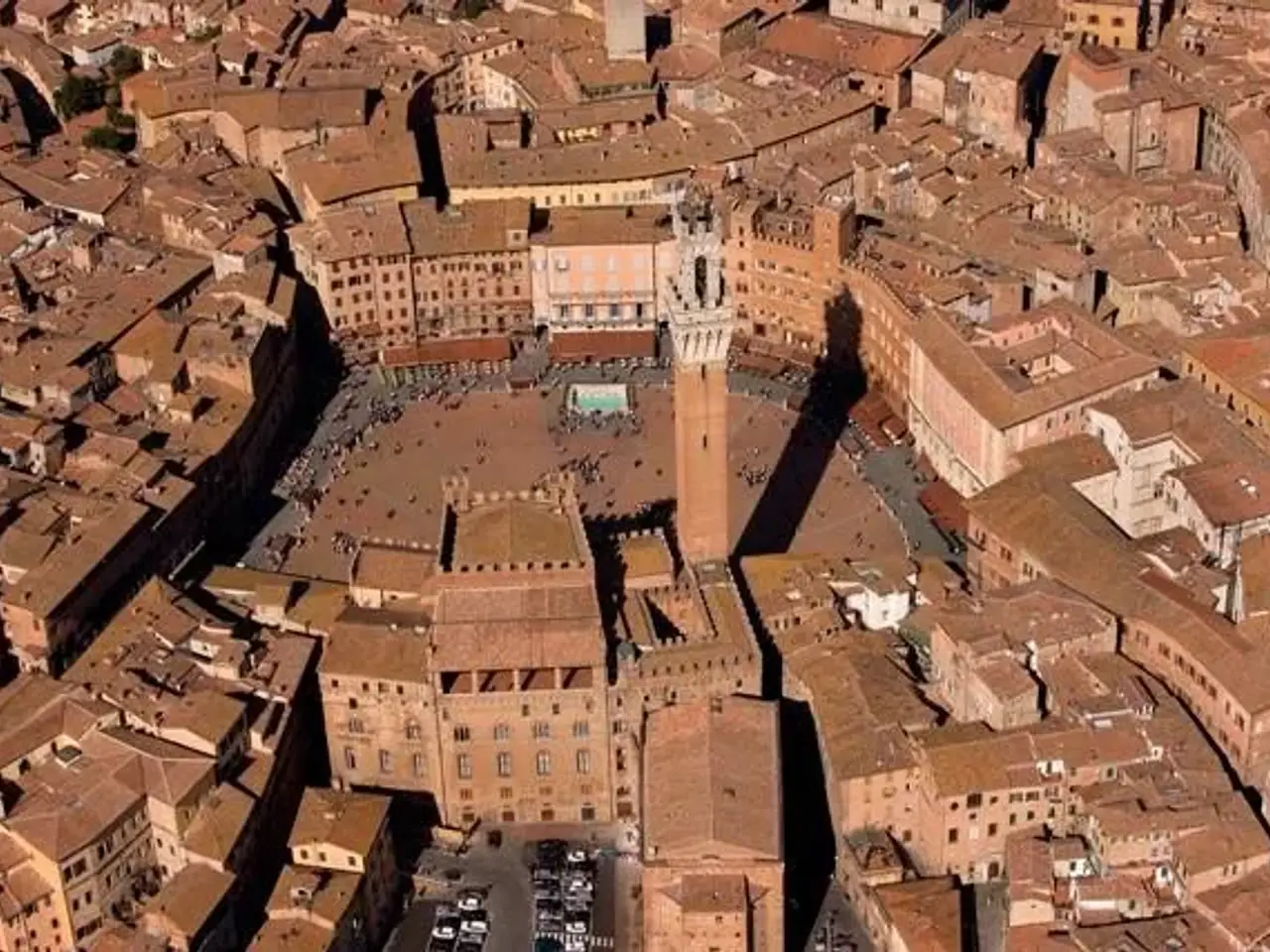 Locale commerciale in , Siena, {3} - Foto 1