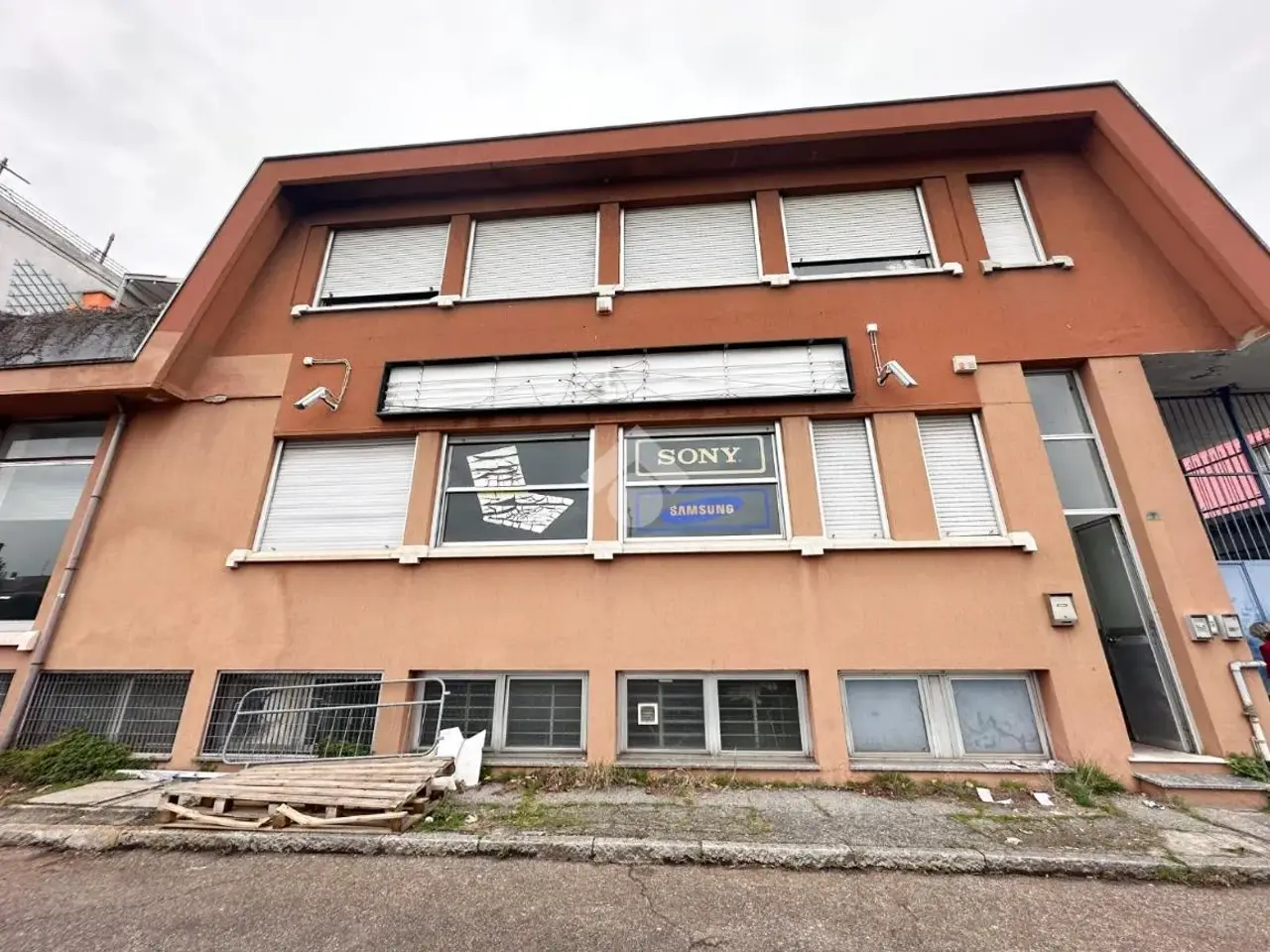 Negozio in Via Pellizza da Volpedo 3, Cinisello Balsamo, {3} - Foto 1
