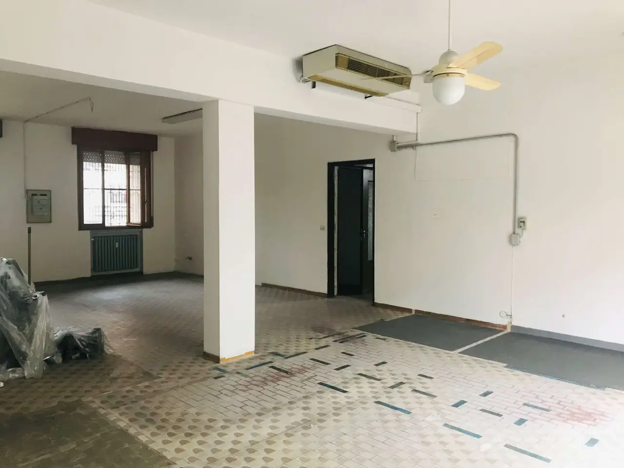 Palazzina commerciale in Bonacini , Modena, {3} - Foto 1