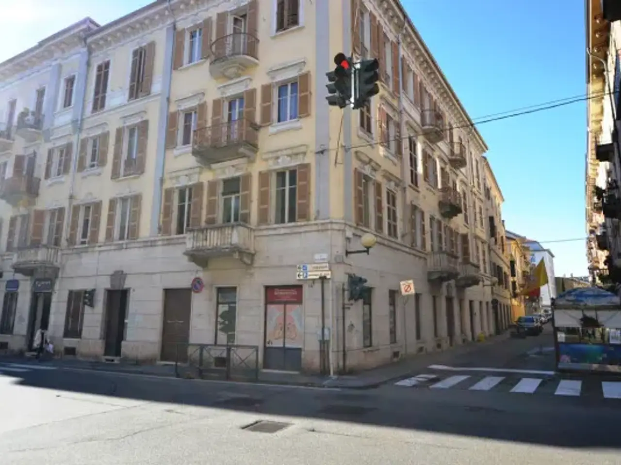 Ufficio in Via della Repubblica 43, Biella, {3} - Foto 1