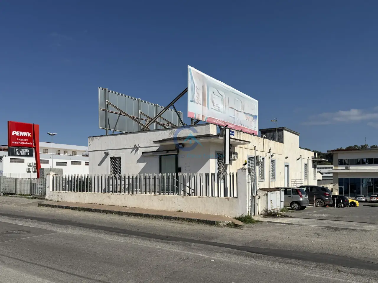 Palazzina commerciale in Viale Magna Grecia 247, Catanzaro, {3} - Foto 1