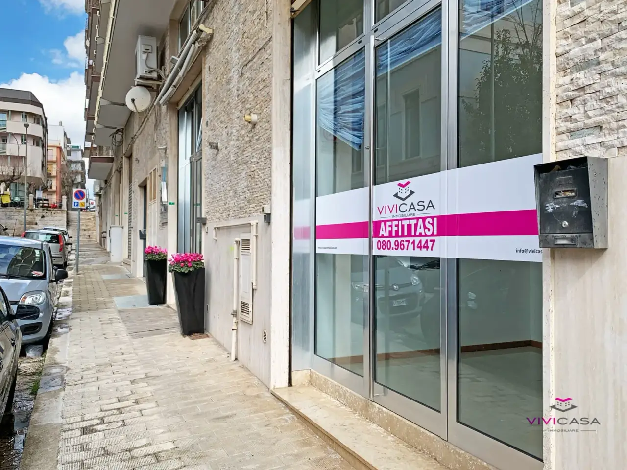 Locale commerciale in Vico Roma, Putignano, Putignano, {3} - Foto 1