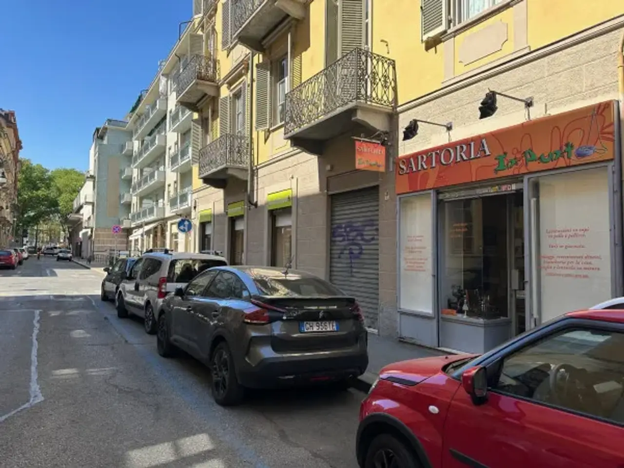 Negozio in Via del Carmine 26, Torino, {3} - Foto 2