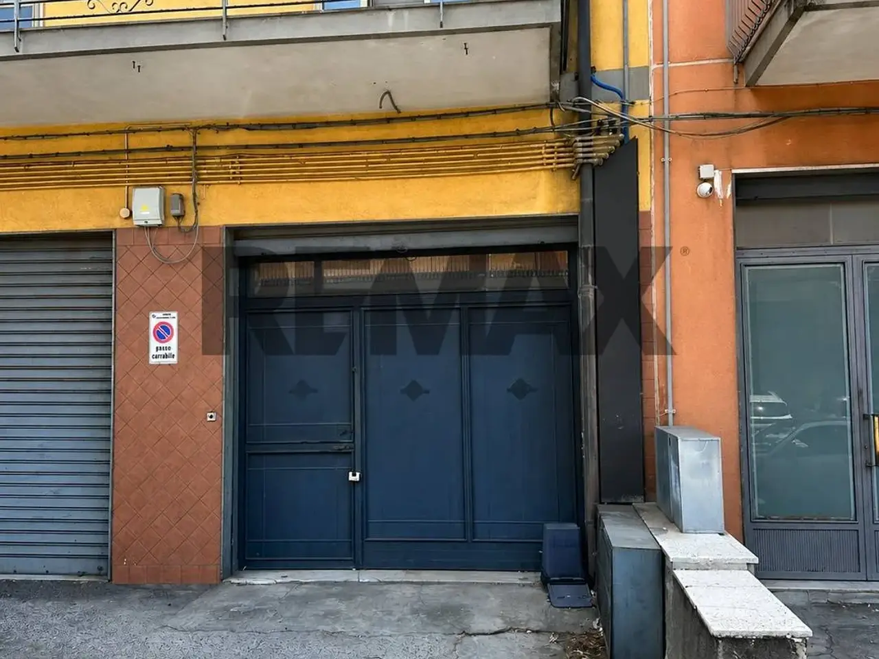 Negozio in Via della Regione 96, San Giovanni La Punta, {3} - Foto 1
