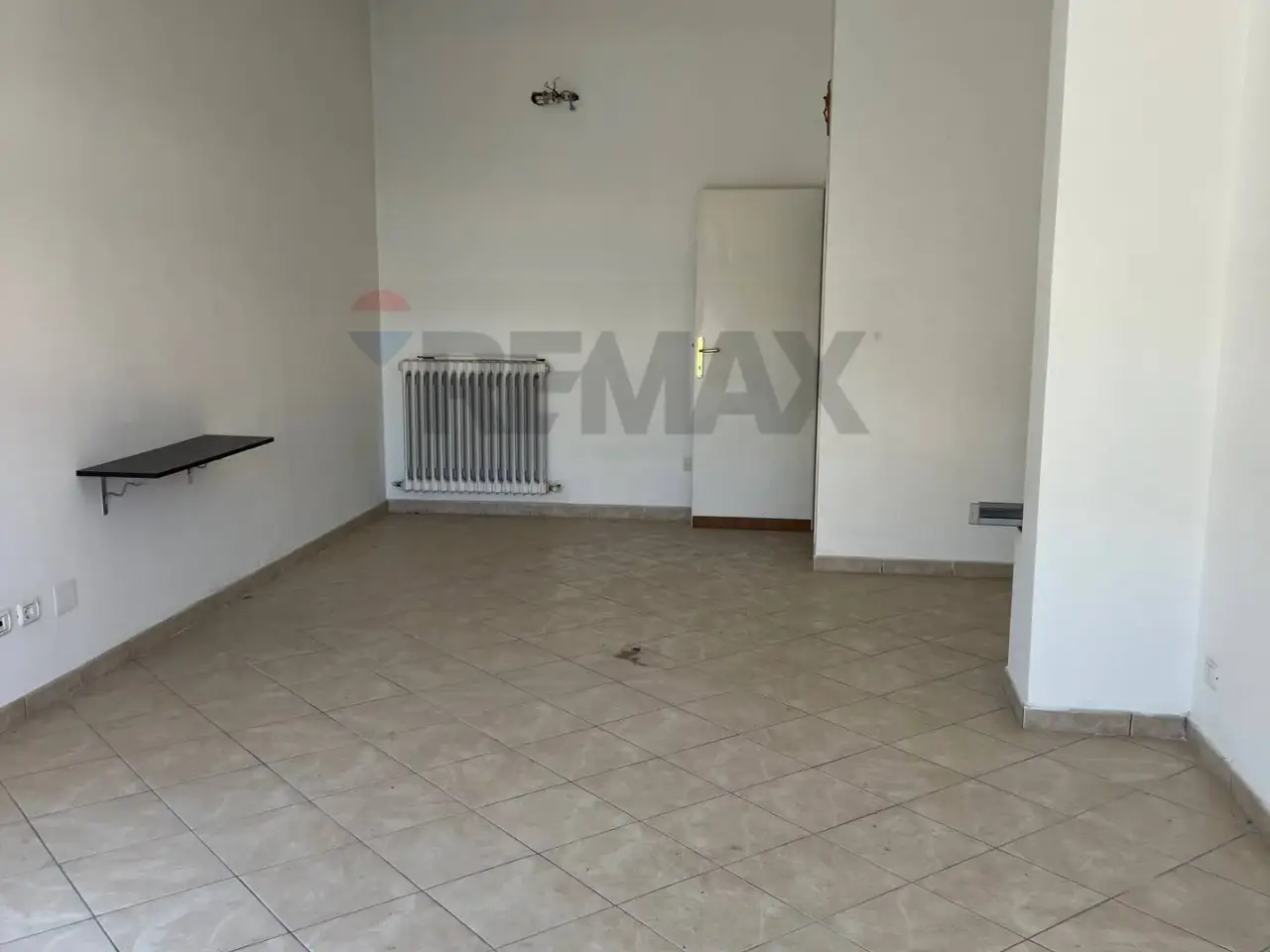 Negozio in , Bastia Umbra, {3} - Foto 1