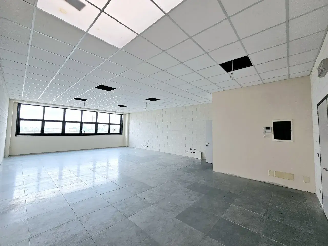 Laboratorio in Via Atheste, Este, {3} - Foto 1