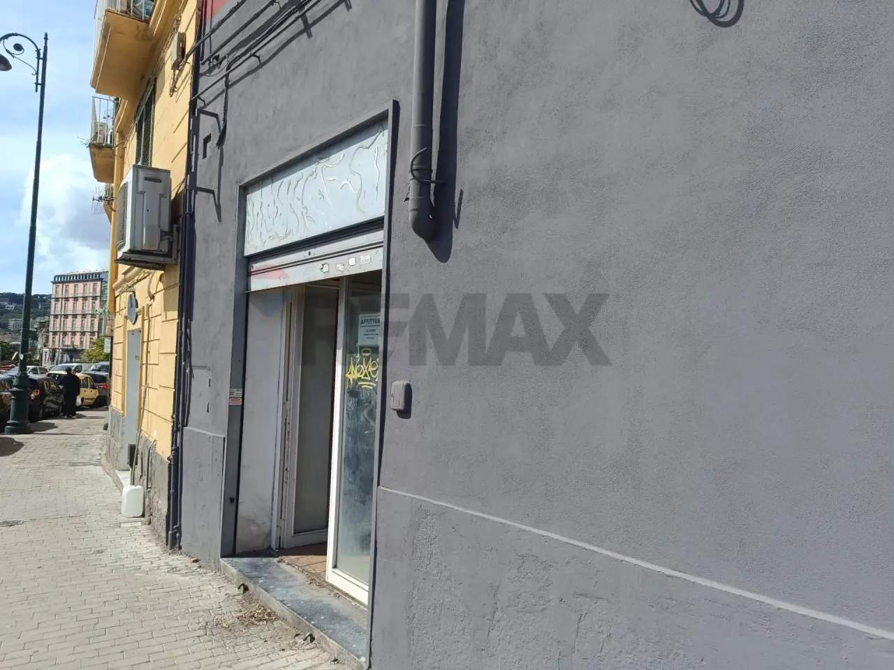 Negozio in Corso Vittorio Emanuele 146, Napoli, {3} - Foto 1