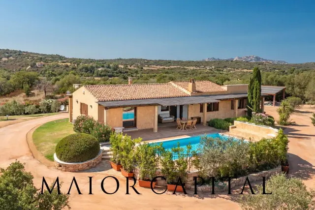 Villa in Via La Sarra di Lu Cani, Olbia - Foto 1