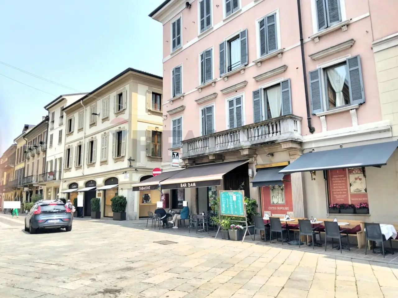Bar in Piazza Roma, Monza, {3} - Foto 1