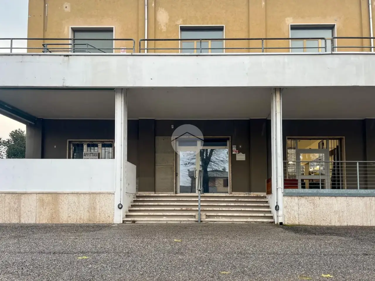 Negozio in Strada Statale Goitese 204, Goito, {3} - Foto 1