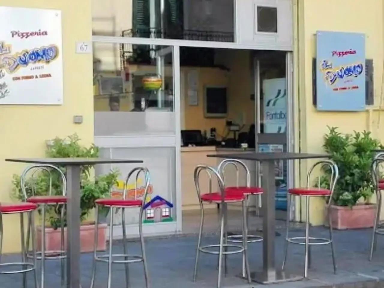 Esercizio commerciale in Via Antonino Cumbo Borgia 67, Milazzo, {3} - Foto 1