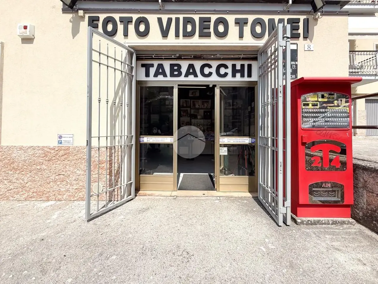 Negozio in Via Caduti di Via Fani 8, L'Aquila, {3} - Foto 2