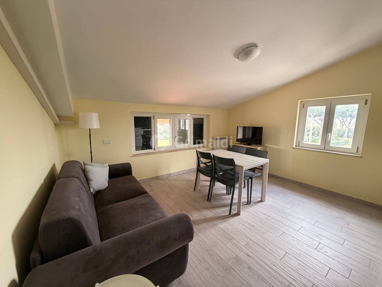 immagine annuncio 1 di 8