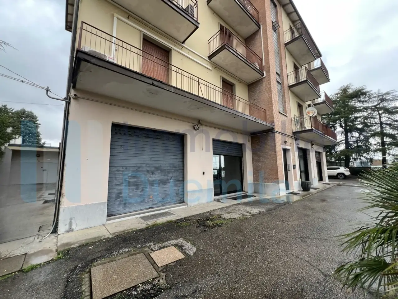 Palazzina commerciale in , Ozzano Dell'Emilia, {3} - Foto 2
