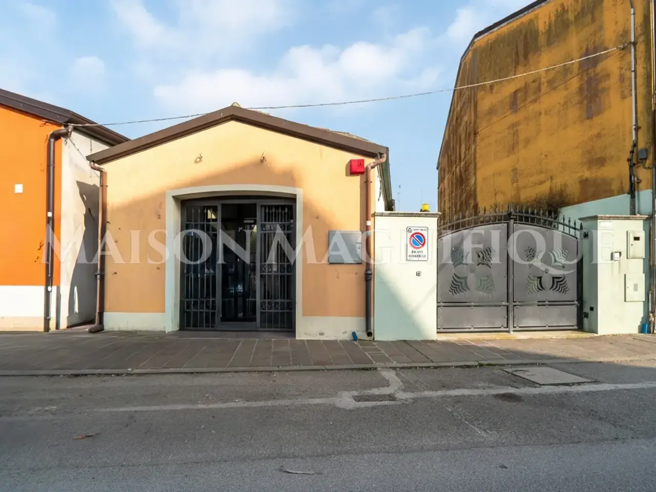 Negozio in Via dei Fiocinini 3, Comacchio, {3} - Foto 1