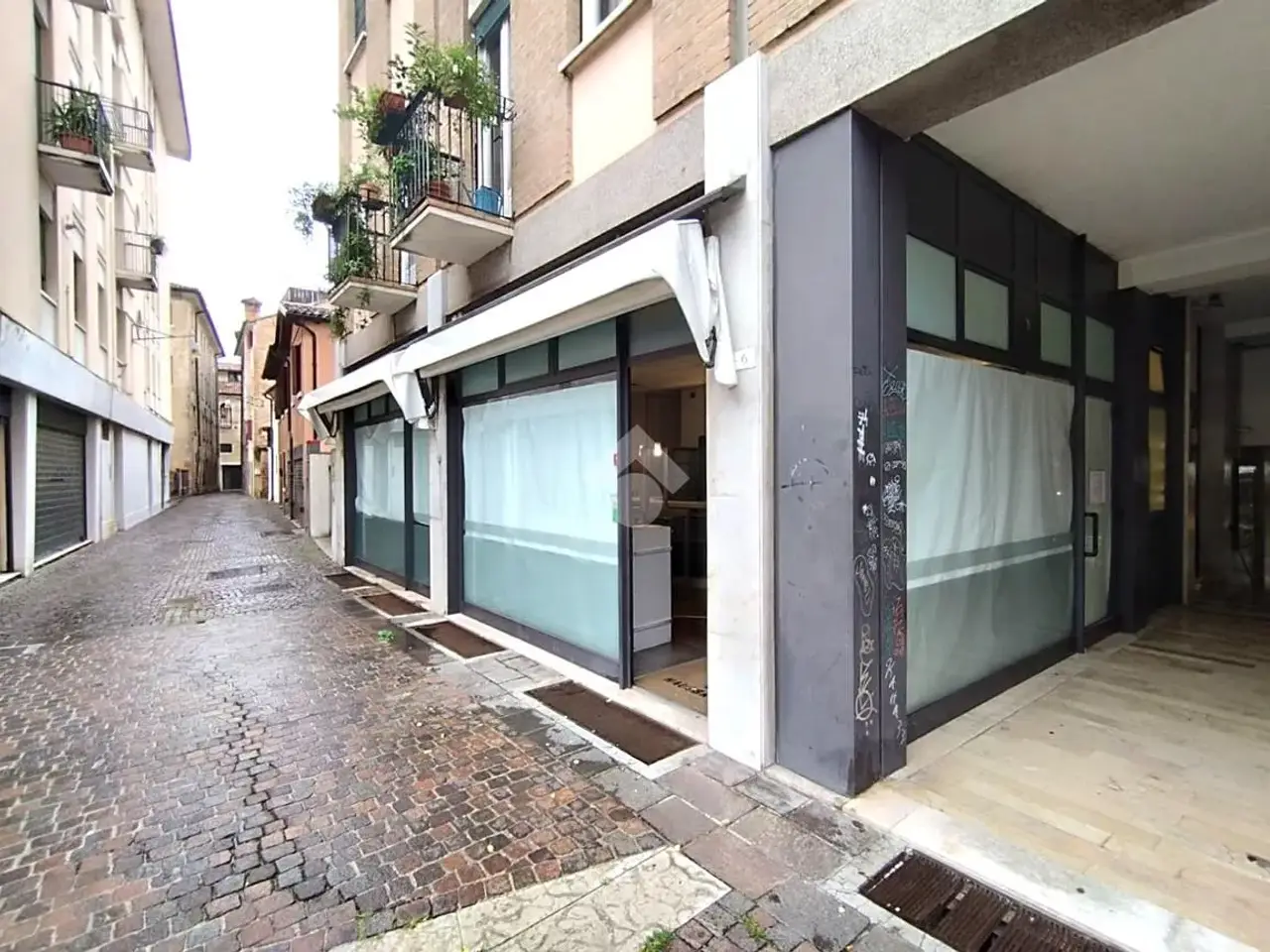 Negozio in Piazzetta Torre, Treviso, {3} - Foto 2
