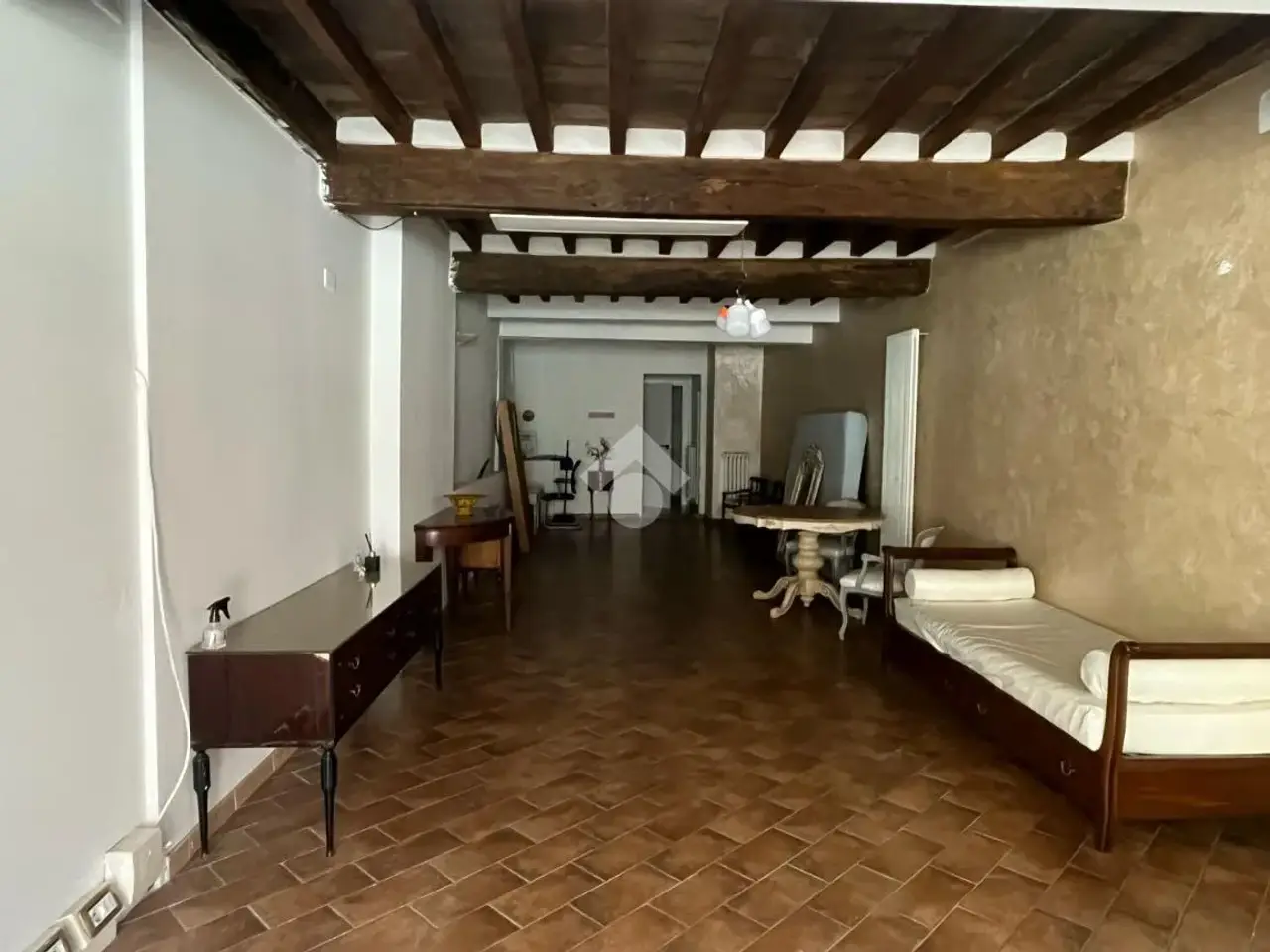 Magazzino in Borgo Guazzo 48, Parma, {3} - Foto 1