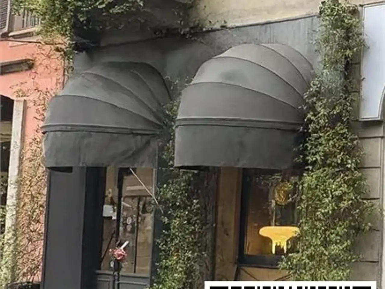 Negozio in Piazza San Nazaro in Brolo 3, Milano, {3} - Foto 1