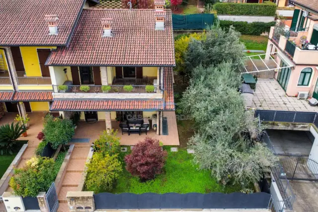 Villa a schiera in Via Grezze, Desenzano del Garda - Foto 1