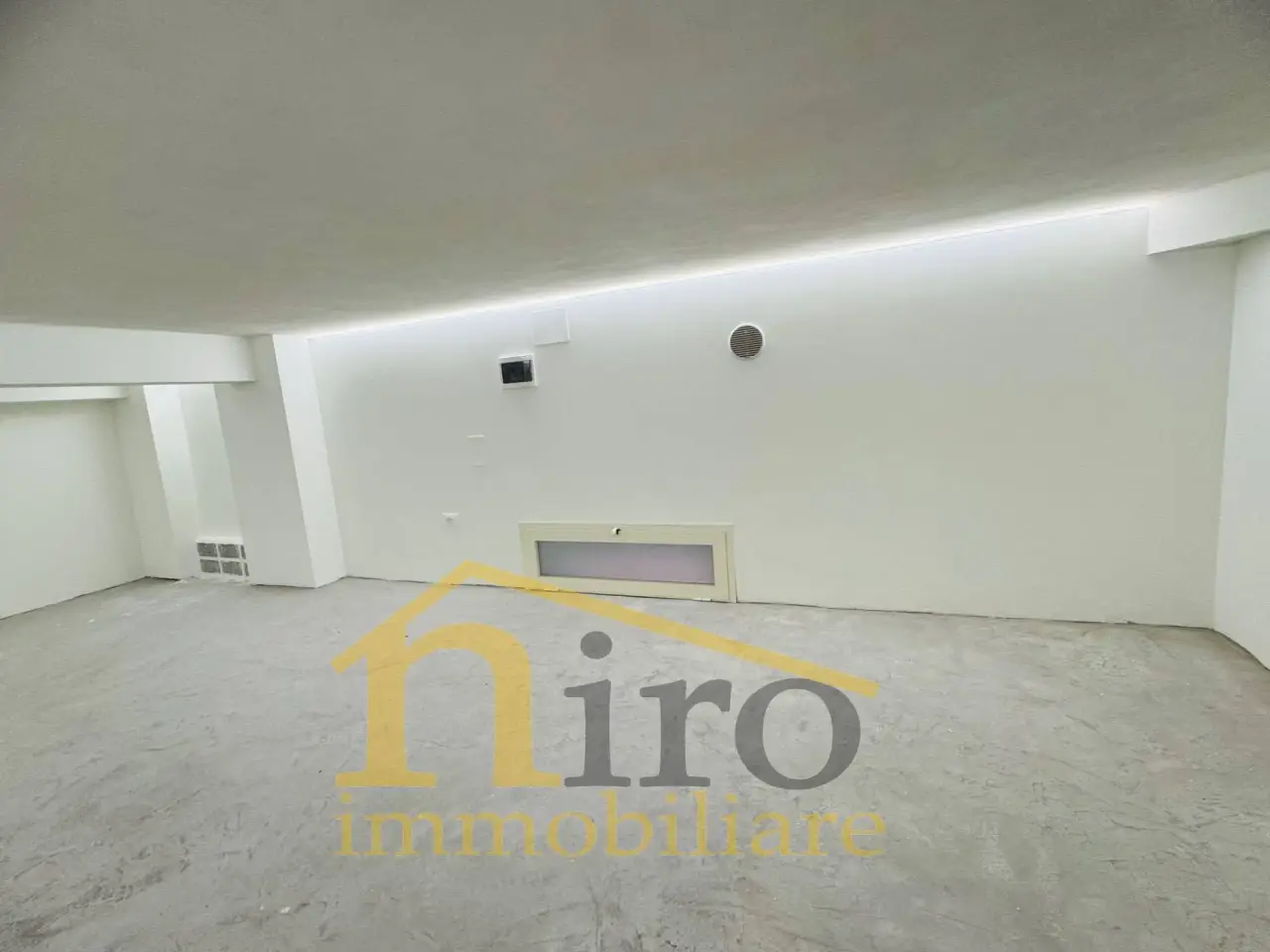 Negozio in Via Firenze 190, Pescara, {3} - Foto 2