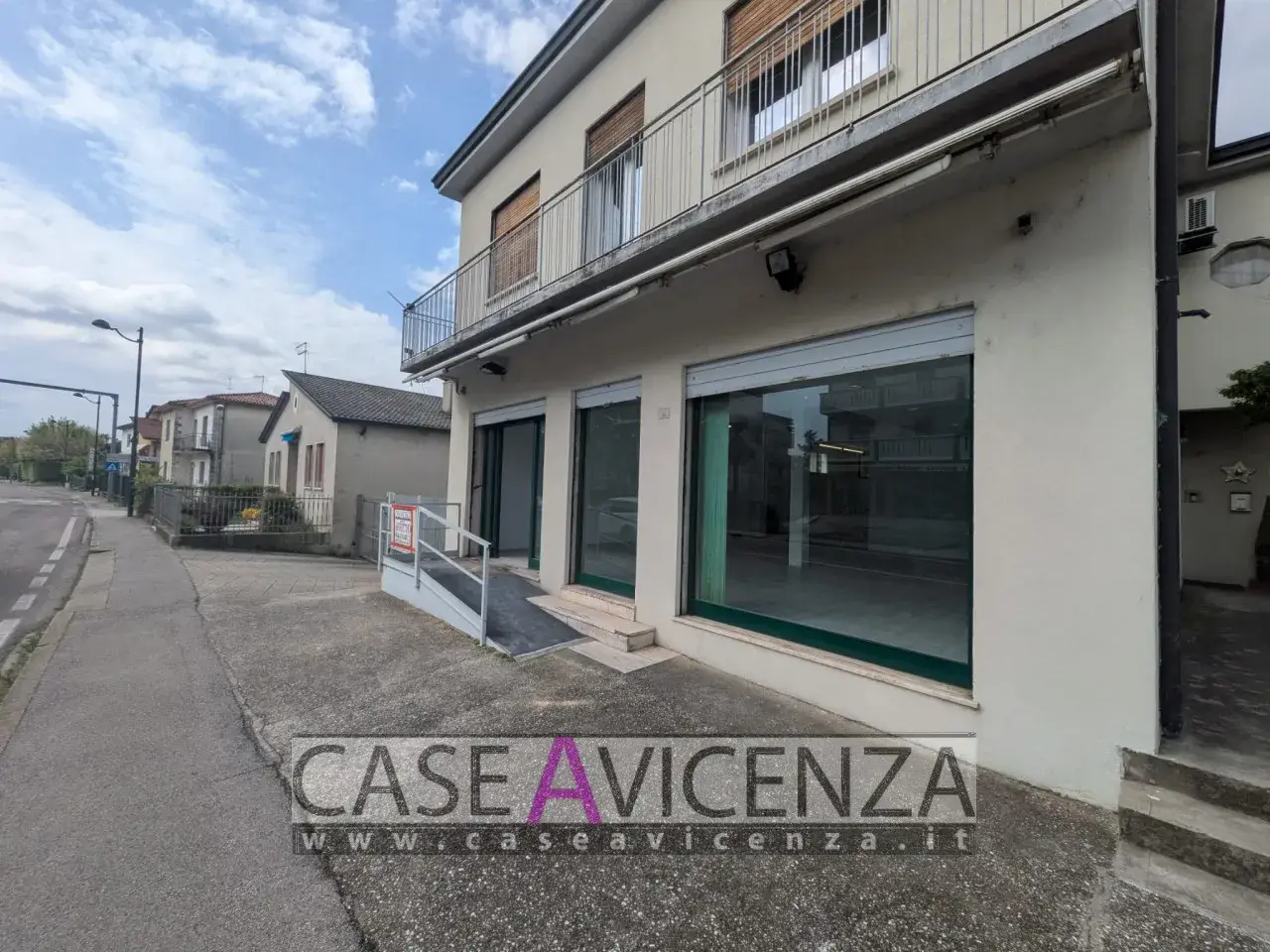 Negozio in Via Kennedy, Grisignano Di Zocco, {3} - Foto 1