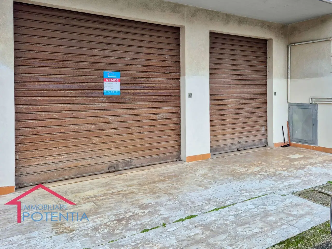 Magazzino in Via Beethoven 40, Potenza Picena, {3} - Foto 1