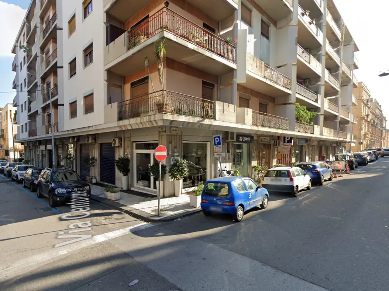 Palazzina commerciale in Via Nino Bixio 131, Messina, {3} - Foto 1
