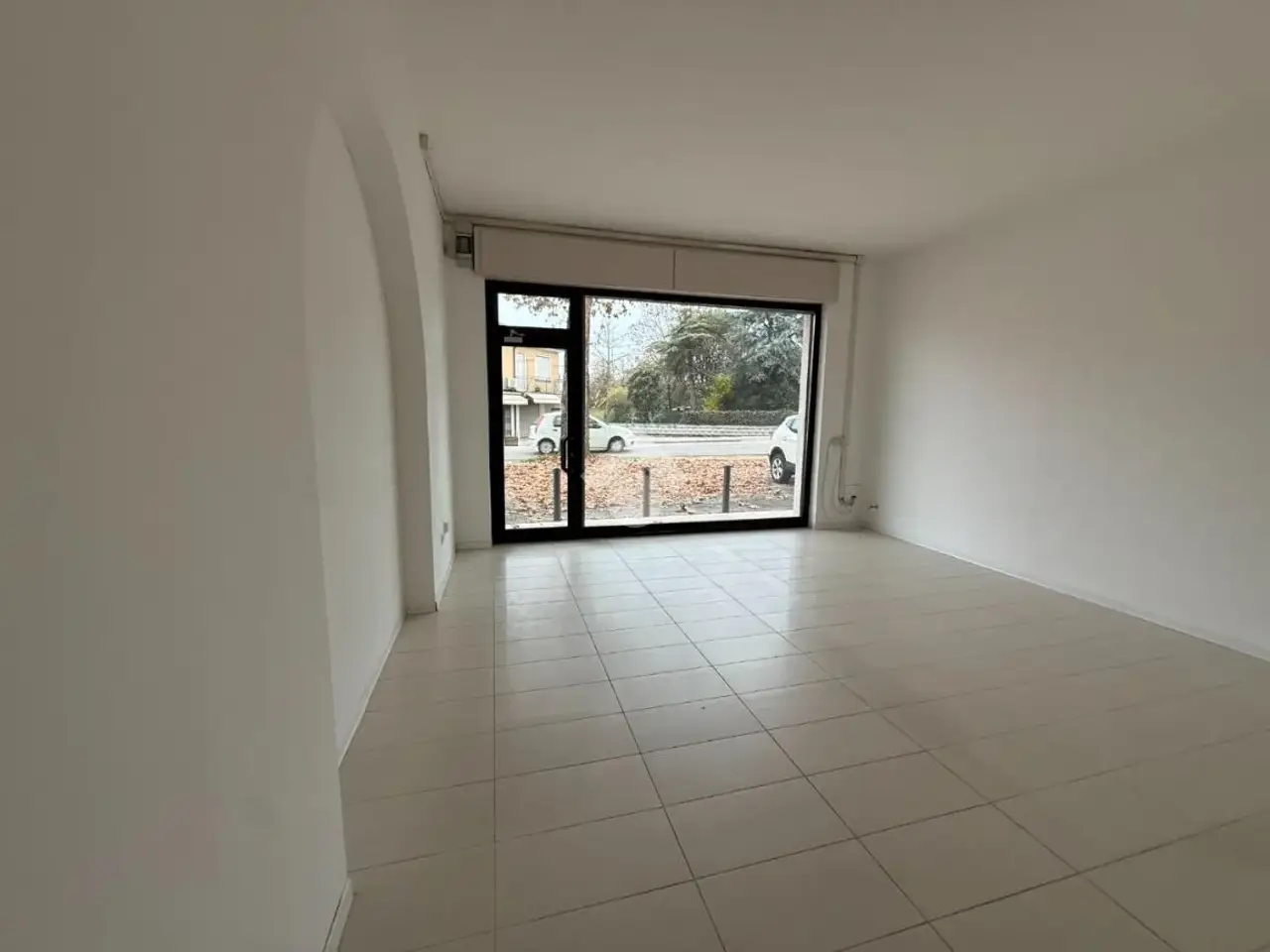 Negozio in Via Bassano del Grappa 48, Sarcedo, {3} - Foto 2