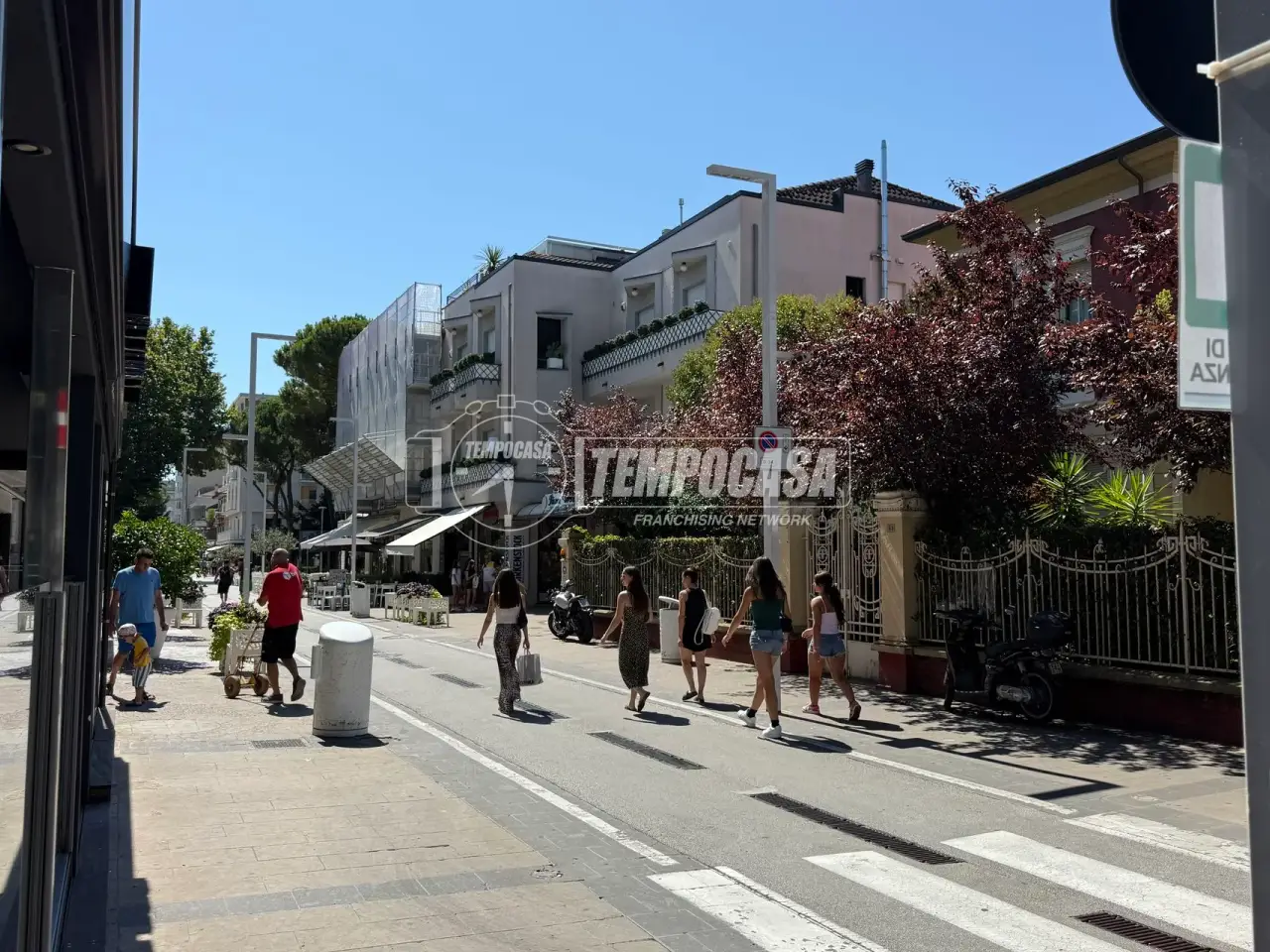 Negozio in Viale Dante, Riccione, {3} - Foto 1