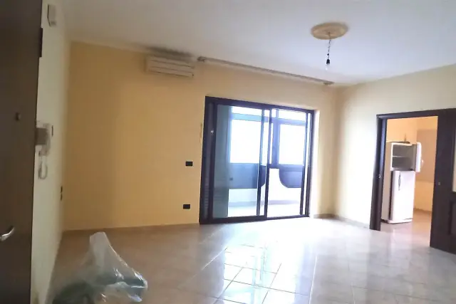 3-room flat in Viale Laboccetta, Reggio di Calabria - Photo 1