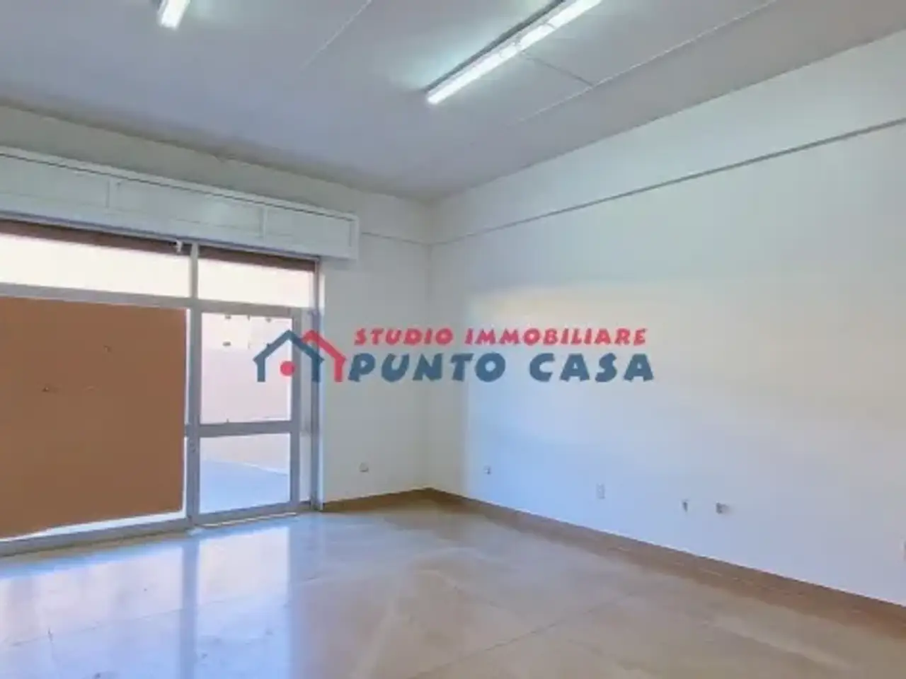 Negozio in Via Virgilio, Trapani, {3} - Foto 1