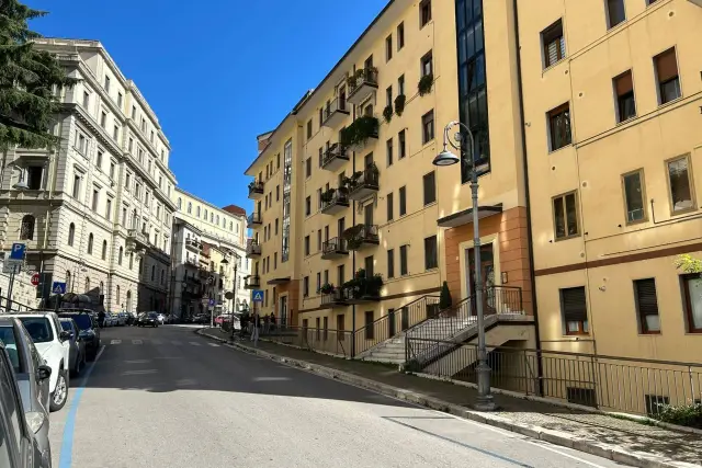 Quadrilocale in Via Nicola Vaccaro 27, Potenza - Foto 1