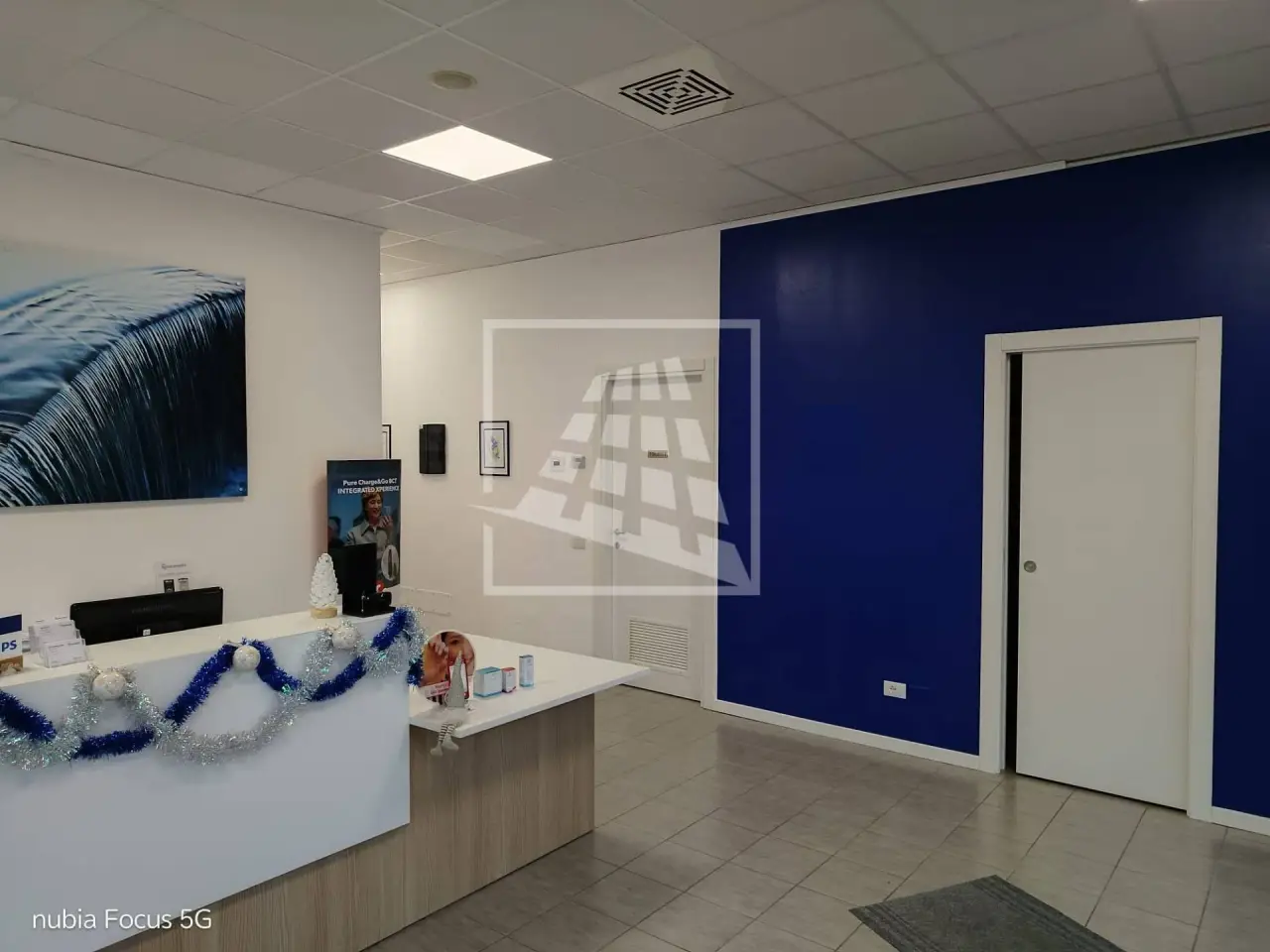Negozio in Via Agostino Bertani 3, Reggio Emilia, {3} - Foto 1
