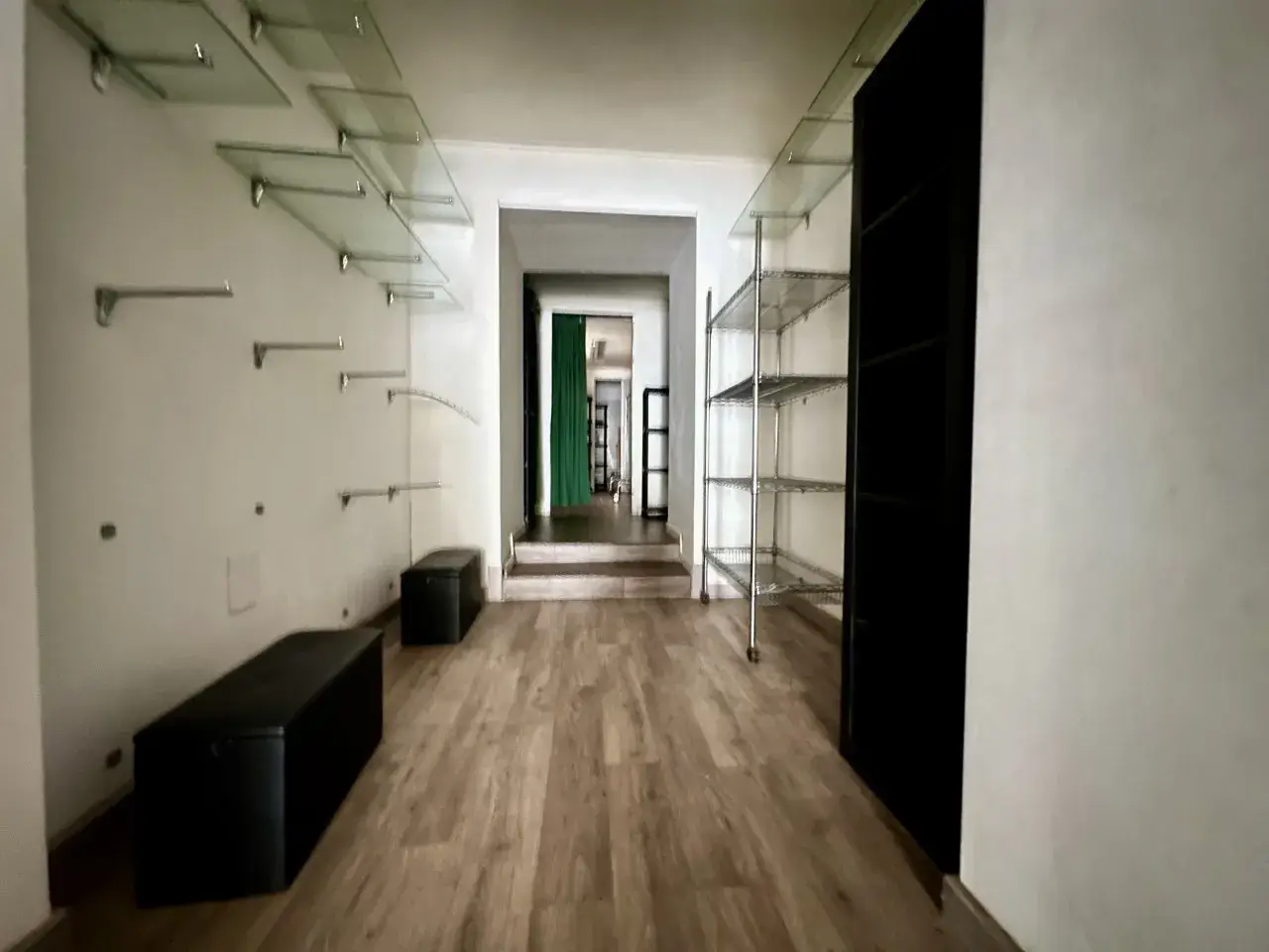 Palazzina commerciale in Via Nitti 81, Taranto, {3} - Foto 1