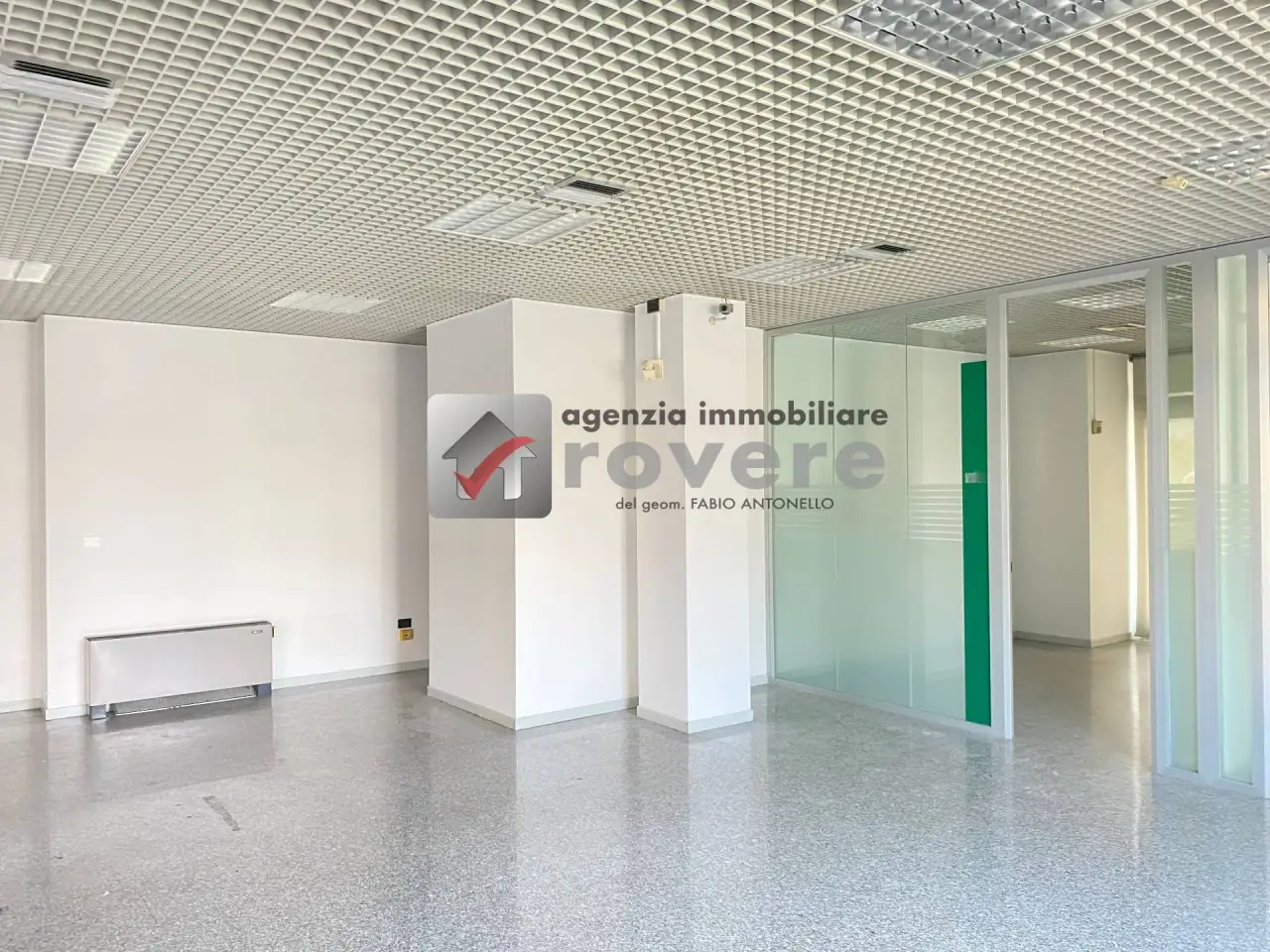 Negozio in , Treviso, {3} - Foto 2