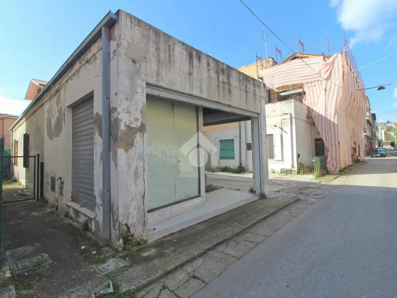 Negozio in Via Napoli 28, Giulianova, {3} - Foto 1