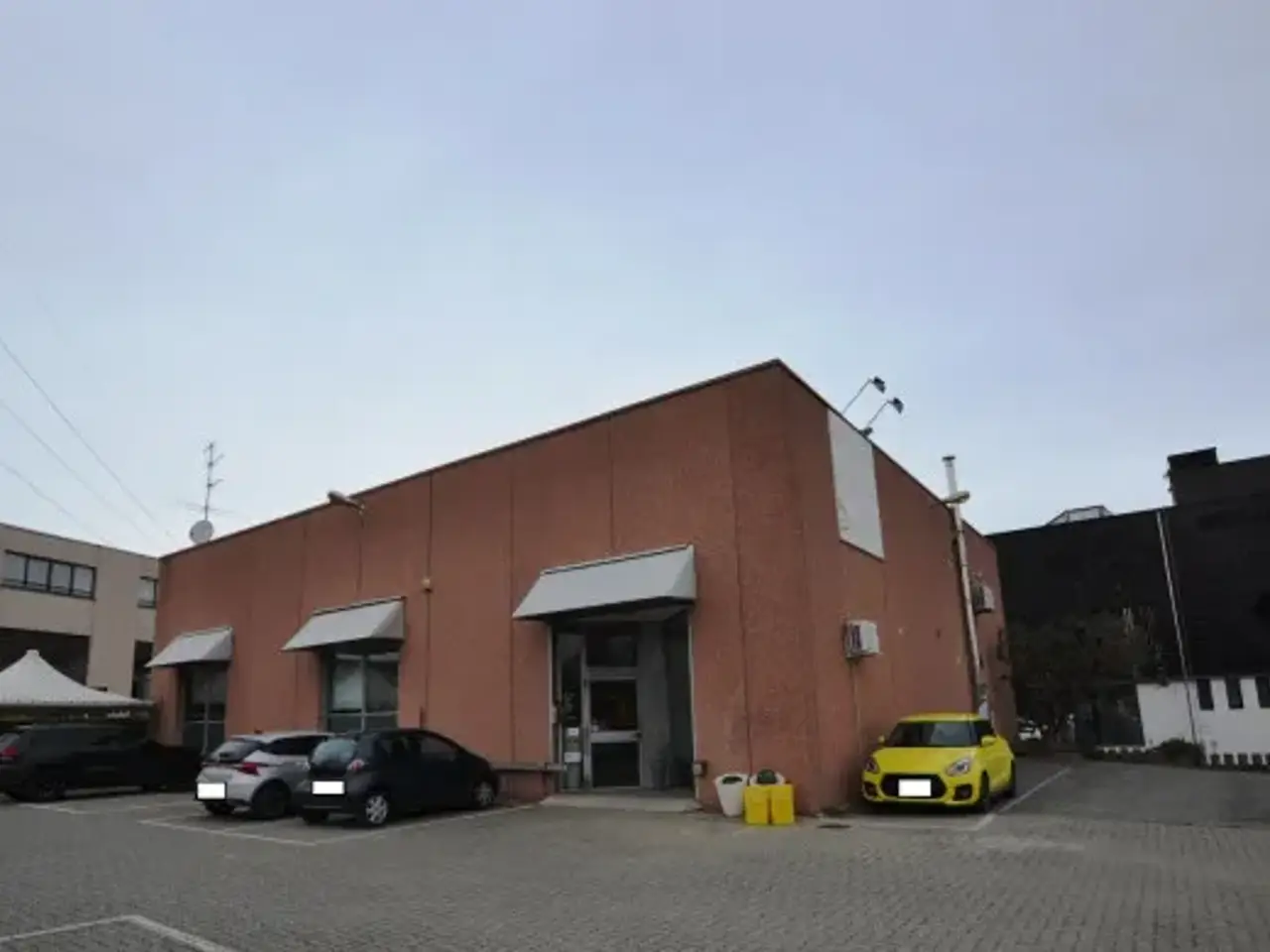 Negozio in Via Milano 94, Biella, {3} - Foto 1