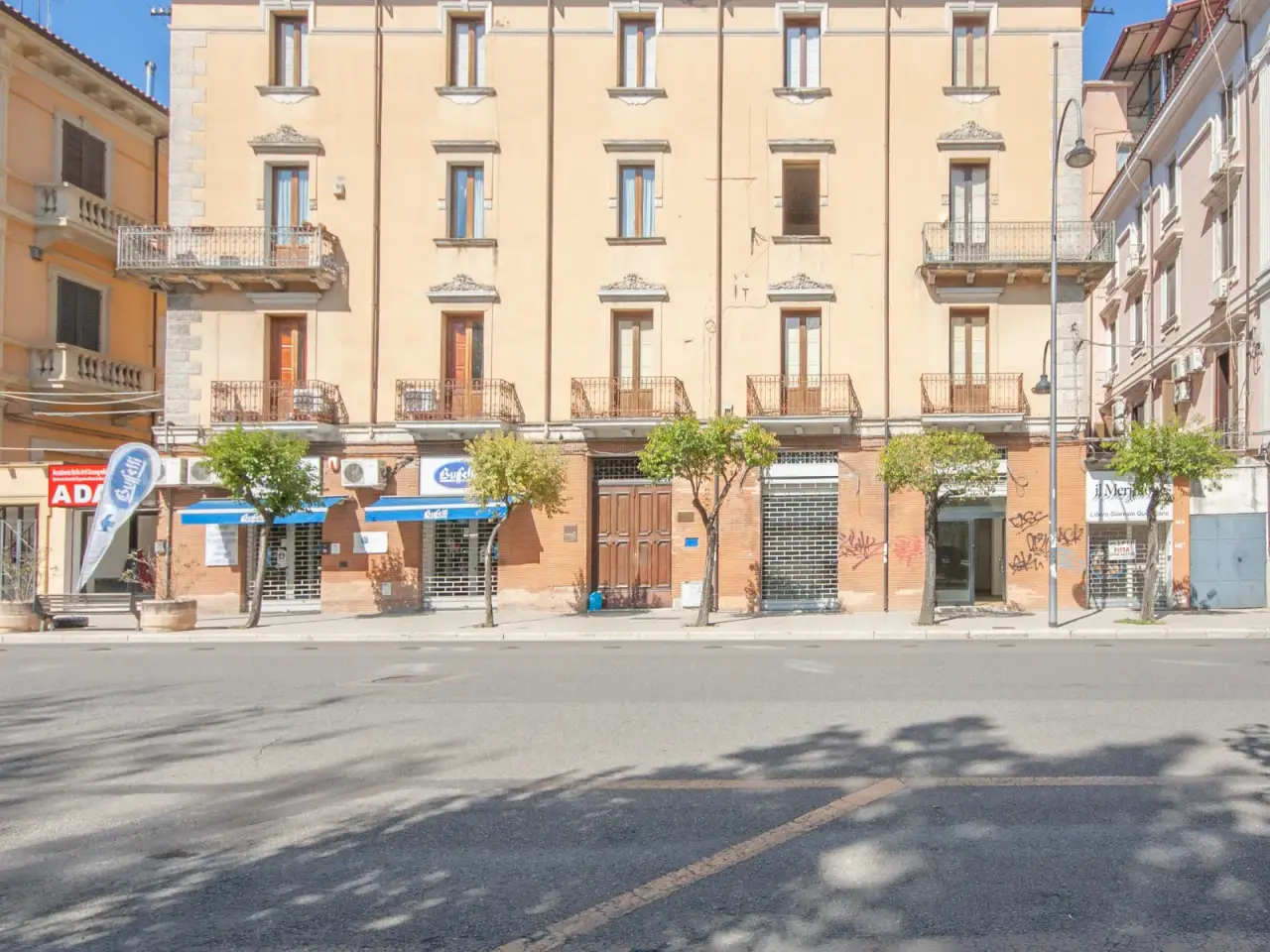 Negozio in Viale Trieste Snc, Cosenza, {3} - Foto 1