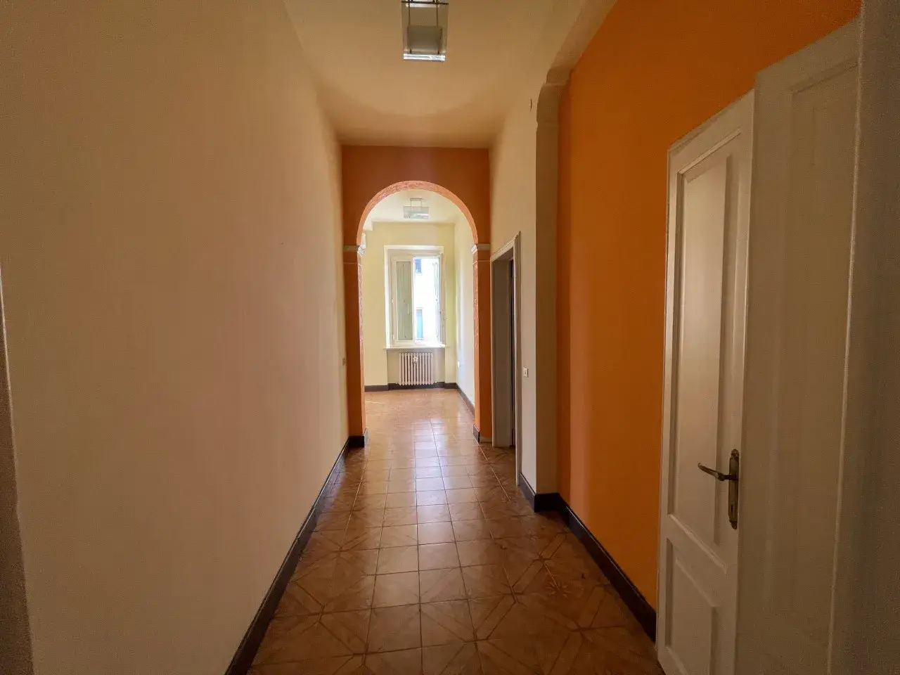 Ufficio in , Suzzara, {3} - Foto 1