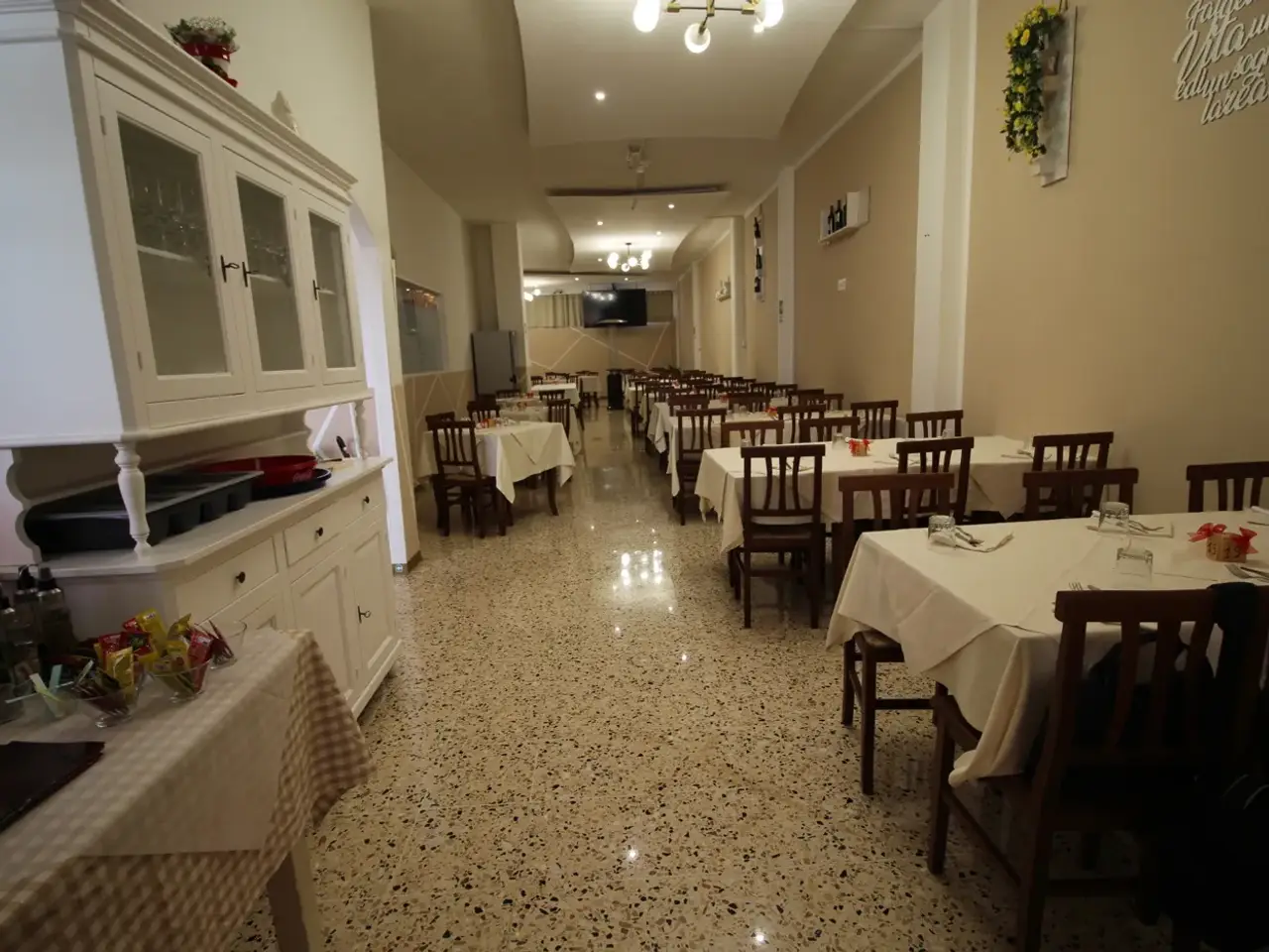 Ristorante in Piazza Giovanni XXIII 2, Manduria, {3} - Foto 2