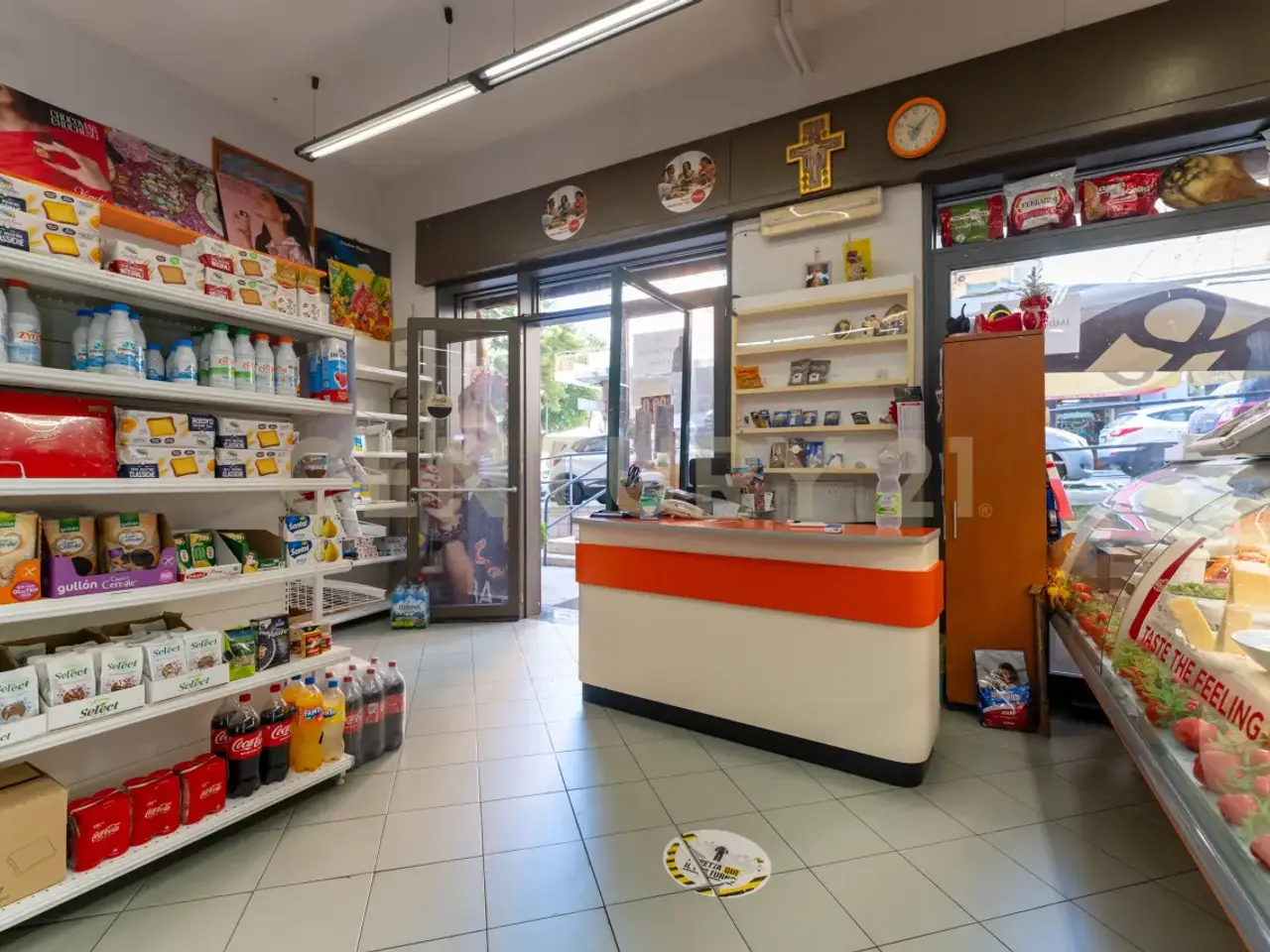 Alimentari in Via Caronda 440, Catania, {3} - Foto 1