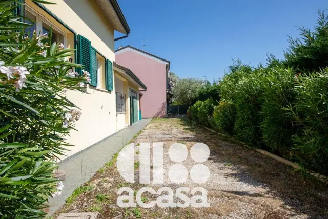 Casa indipendente in Via Giordano Bruno 10, Cesenatico - Foto 1