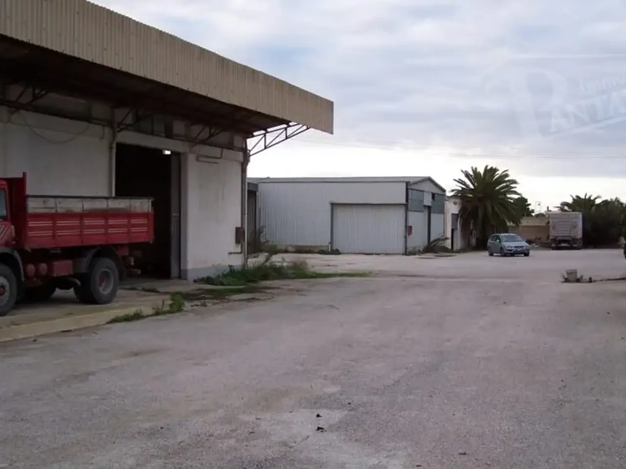 Esercizio commerciale in 
Via Trapani									, 
Marsala									, Marsala, {3} - Foto 2