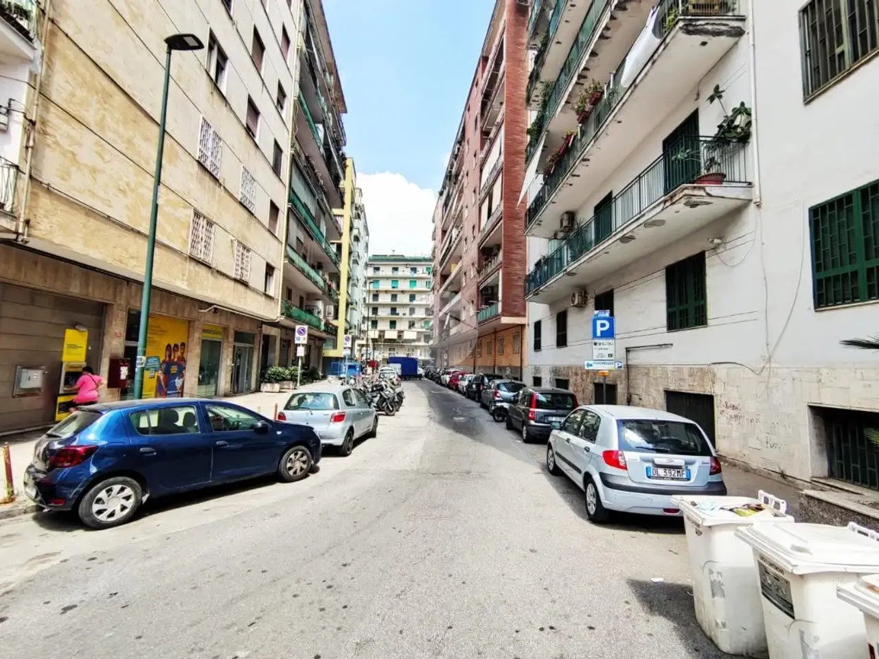 Magazzino in Via Renato Gomez De Ayala 19, Napoli, {3} - Foto 2