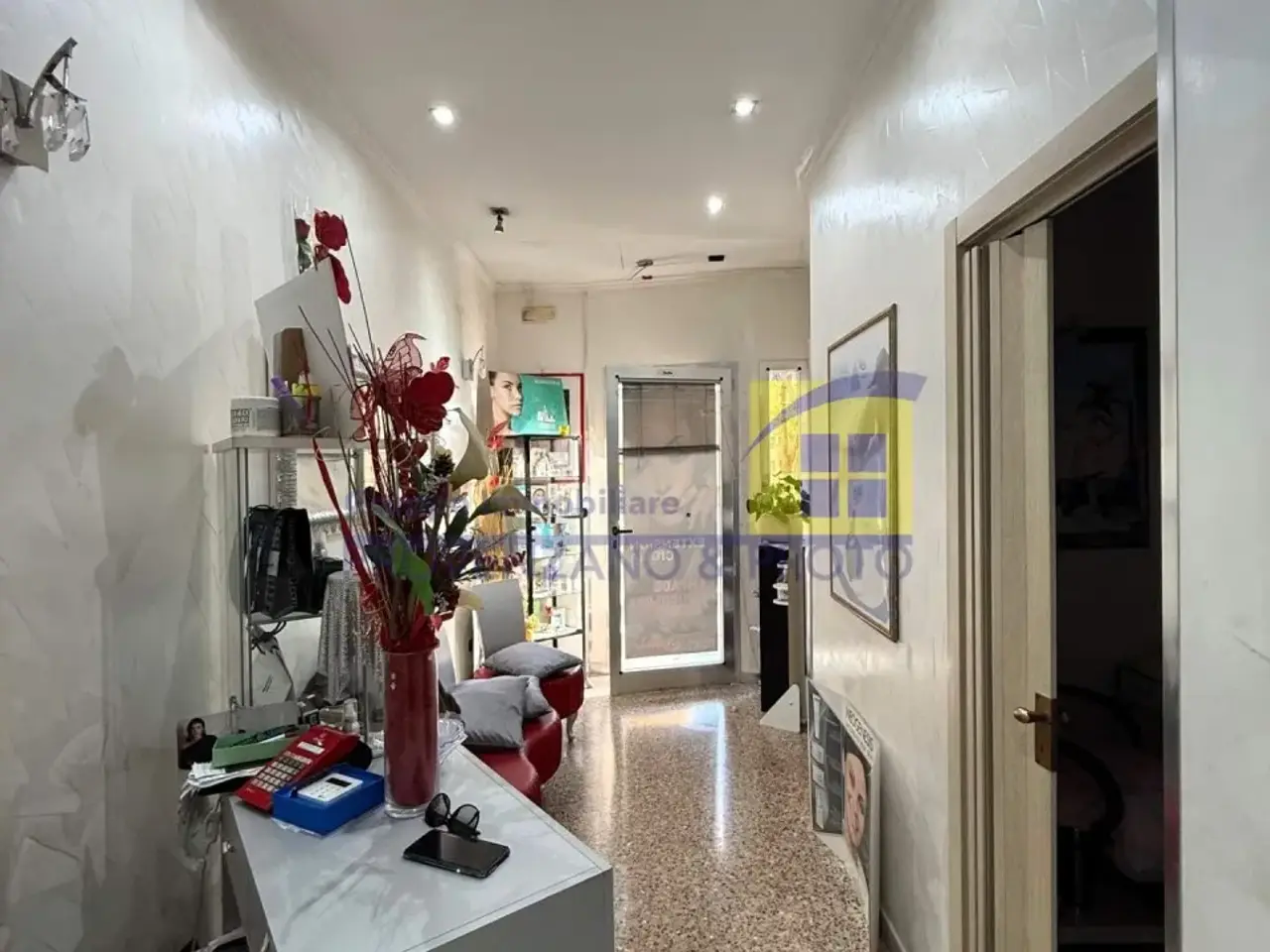Negozio in Viale San Giovanni Bosco 125, Brindisi, {3} - Foto 2