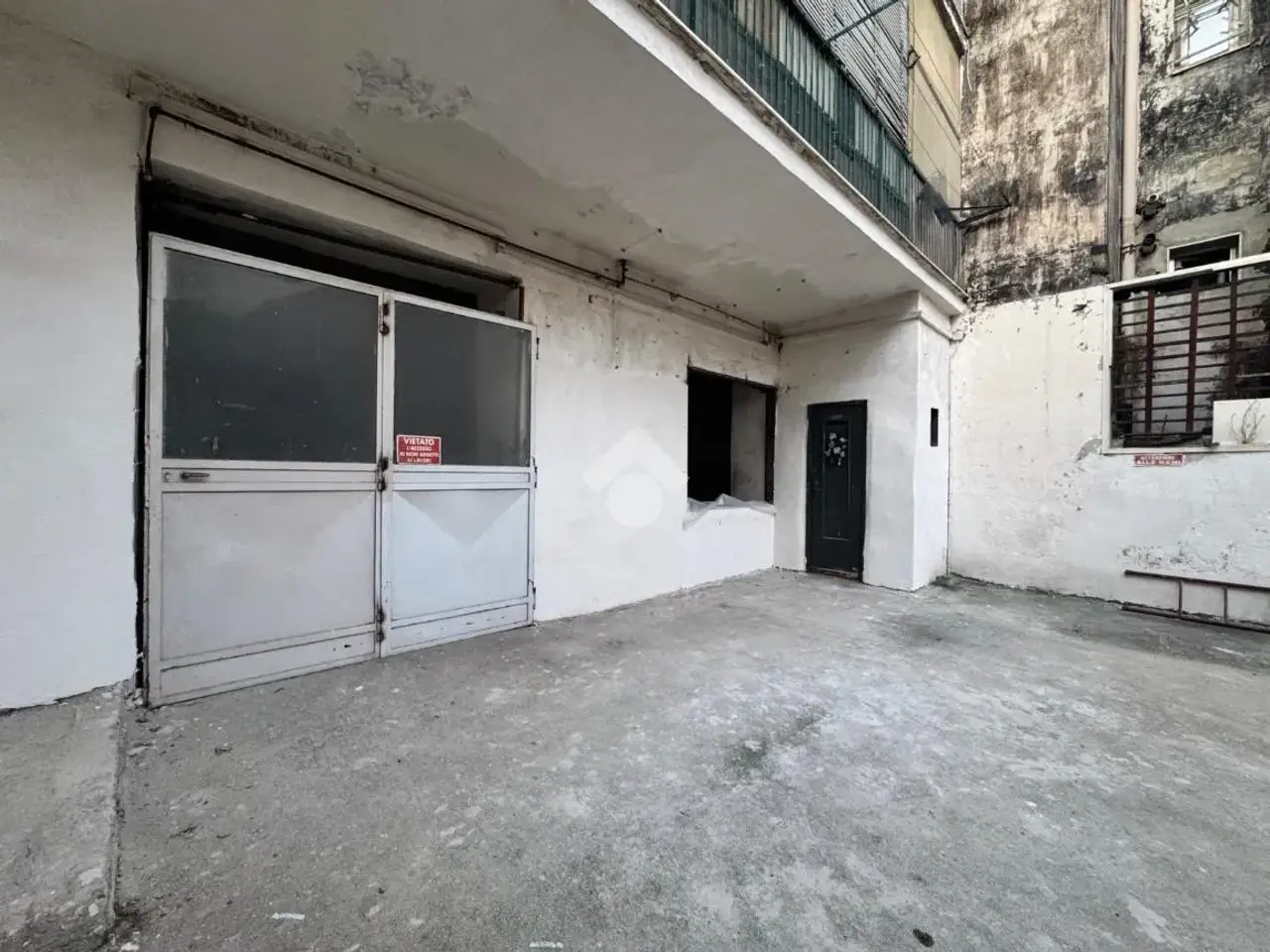 Magazzino in Via Norvegia 1, Marano Di Napoli, {3} - Foto 2