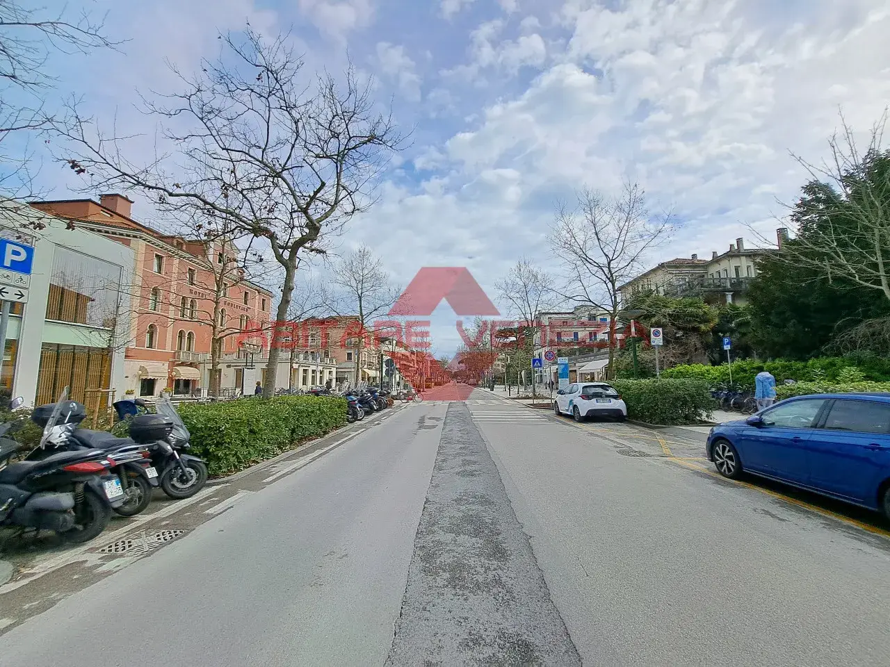 Esercizio commerciale in Gran Viale Santa Maria Elisabetta 35, Venezia, {3} - Foto 1